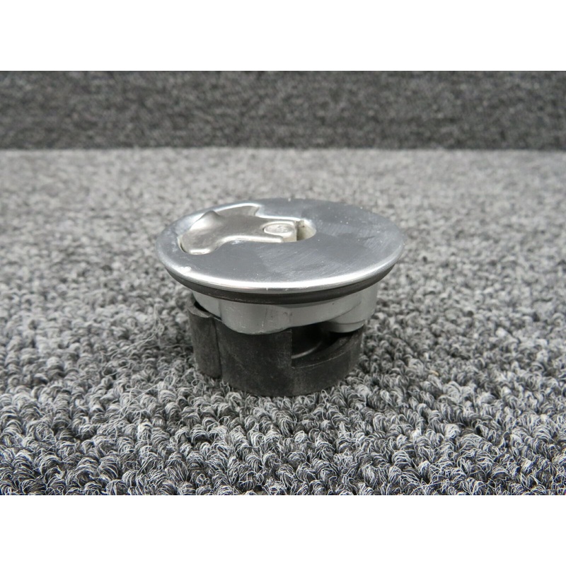 IG11-8DY Columbia 400 Newton Locking Fuel Cap (NO KEY)