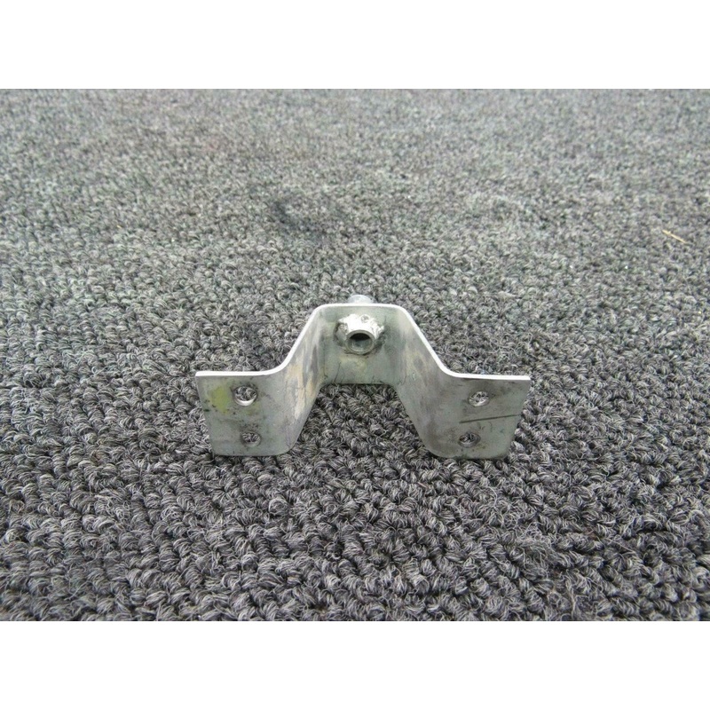 824030-005 Aerostar 601P Retainer Side Latch Pin Window