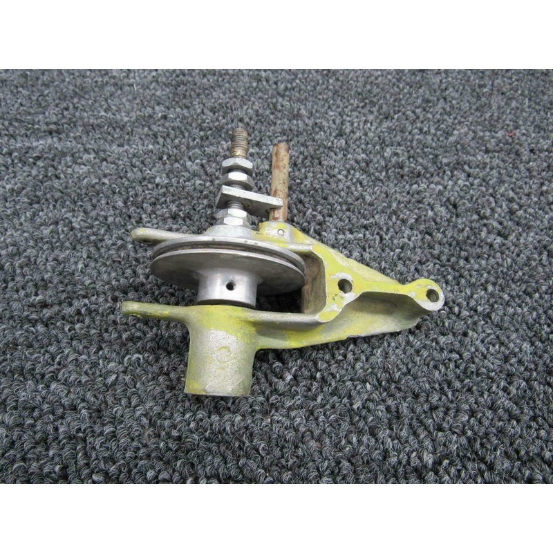 108-3041607 Stinson 108-3 Bracket & Pulley Rudder Trim Assy