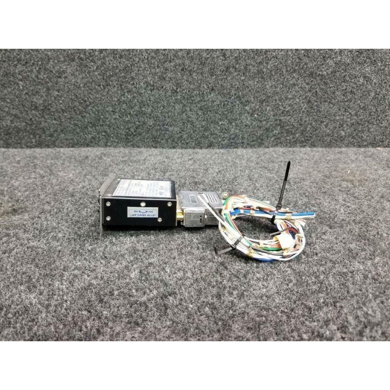 AK-950-M3 Ameri-King GPS – NAV Switching and Annunciator (Voltage: 28)