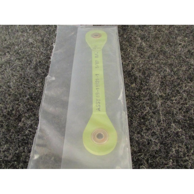 69-15425-1 Boeing Link Assy (New Old Stock) (SA)