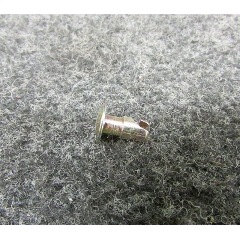 AJ4-40 Stud Turnlock Fasteners Pack of 25 (NEW OLD STOCK) (JC)