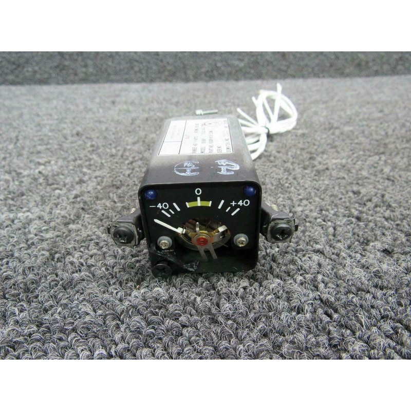 169BP-910-1LBW Sigma-Tek Outside Air Temperature Indicator (Volts: 28)
